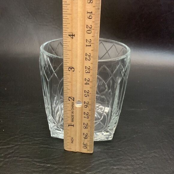 Crown Royal Whiskey 2 Glasses Embossed Stamped Diamond Cut Rocks Bar Cocktail - Picture 10 of 10